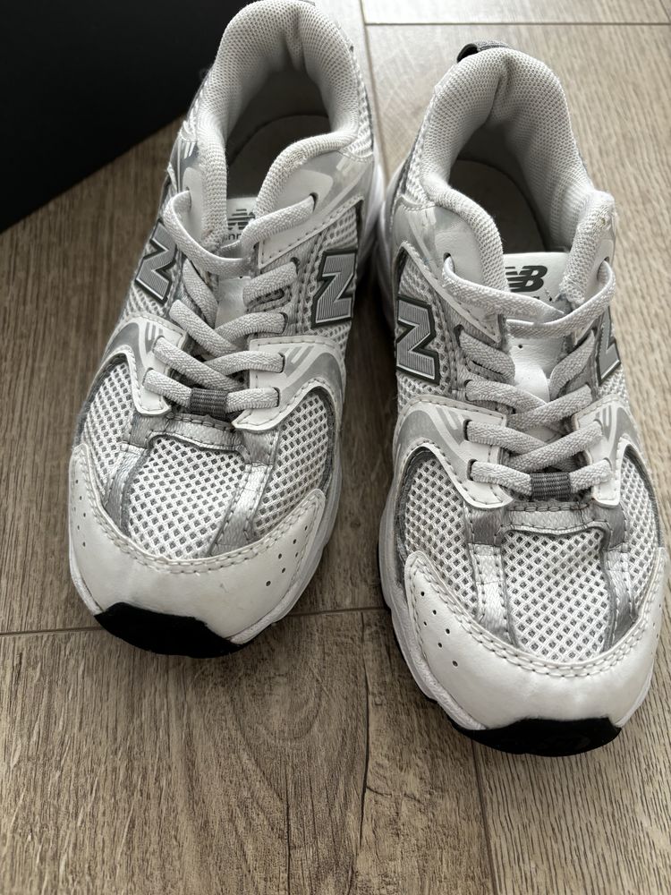 Кросівки new balance 530
