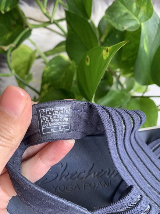 Skechers 39 granatowe sandaly