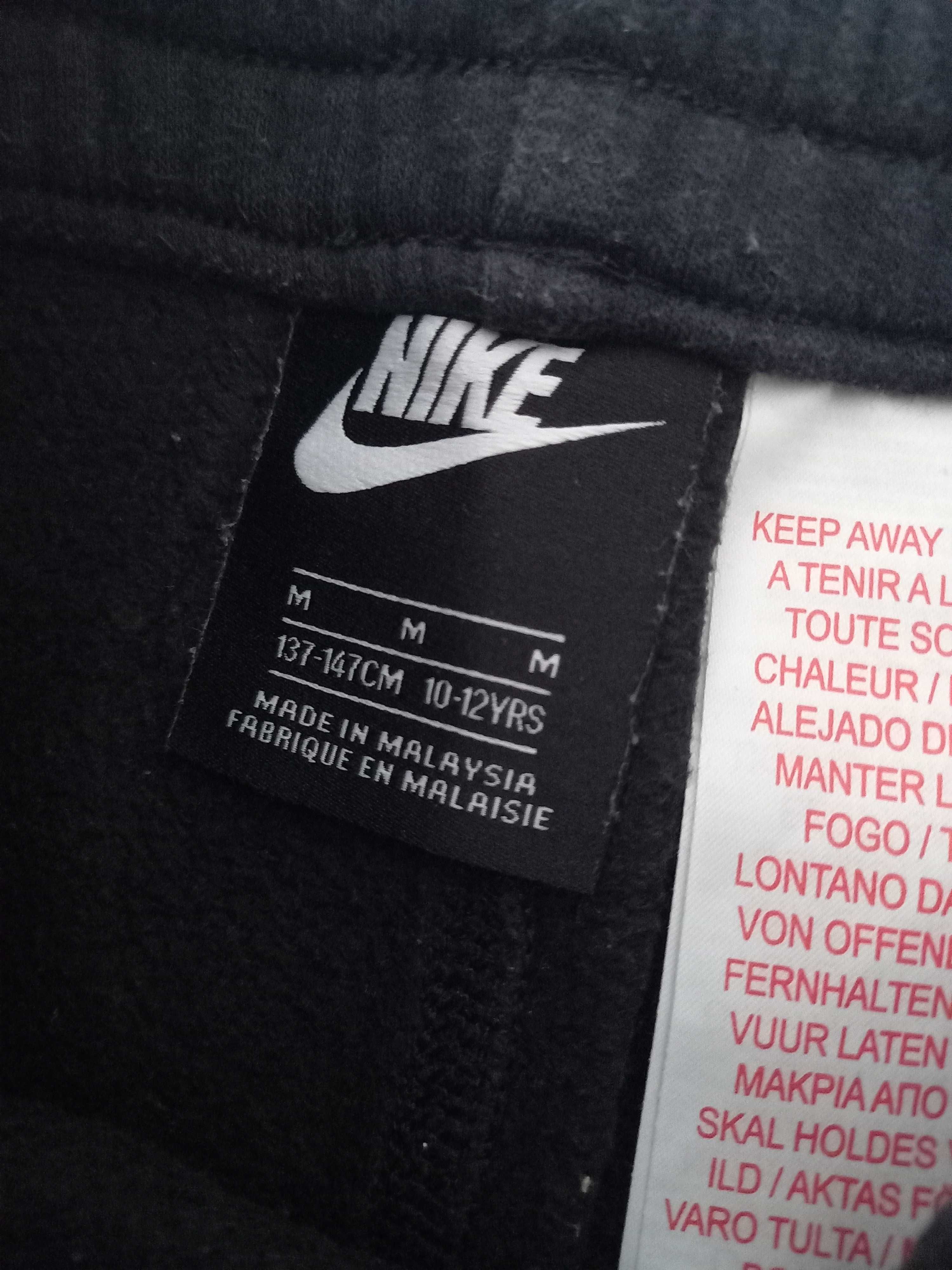 Calças de treino Nike 10-12 preto