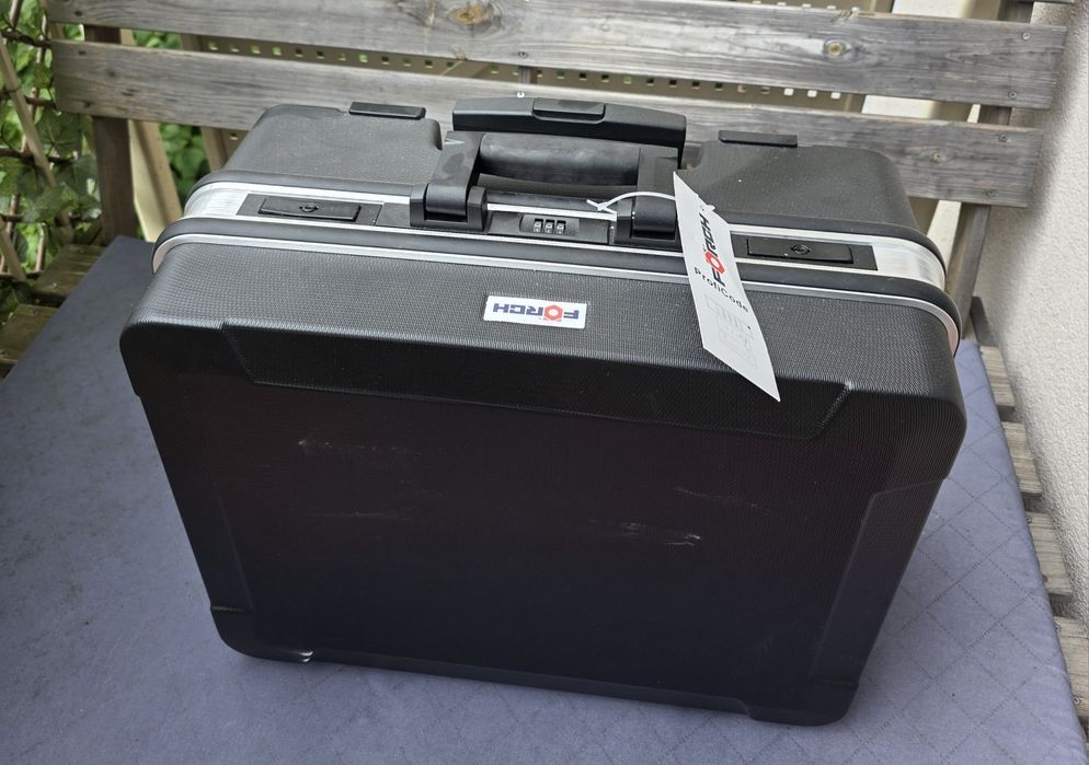 Walizka narzędziowa FORCH – solidna i funkcjonalna