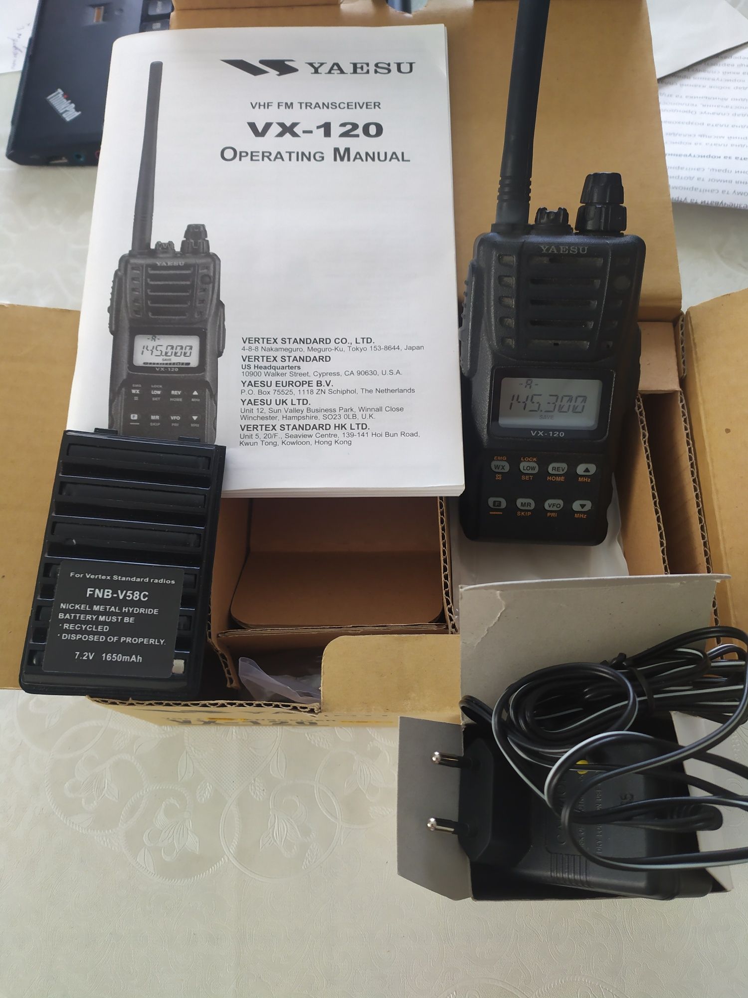 YAESU  VX-120.  Трансівер УКВ портативний. Рація, радіостанція