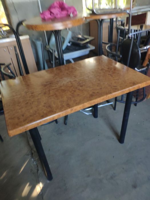 Продам столы на метал.основе