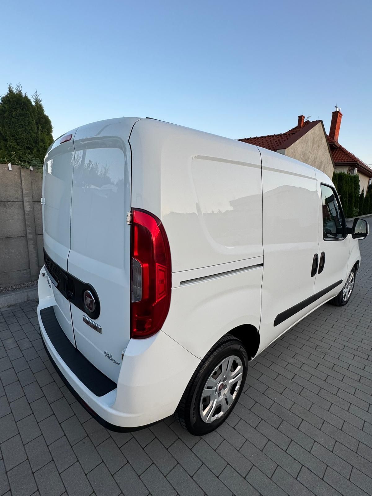 FIAT DOBLO, 2016R, 1.3 MULTIJET, 90 Km, 3 osobowy, Niski przebieg