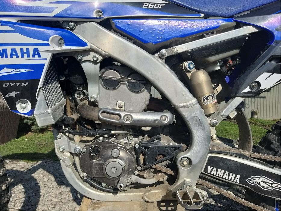 Sprzedam YZF 250 ROK 2017