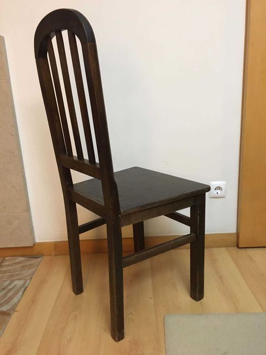 Cadeiras em mogno maciço