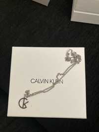 Colar prateado Calvin Klein