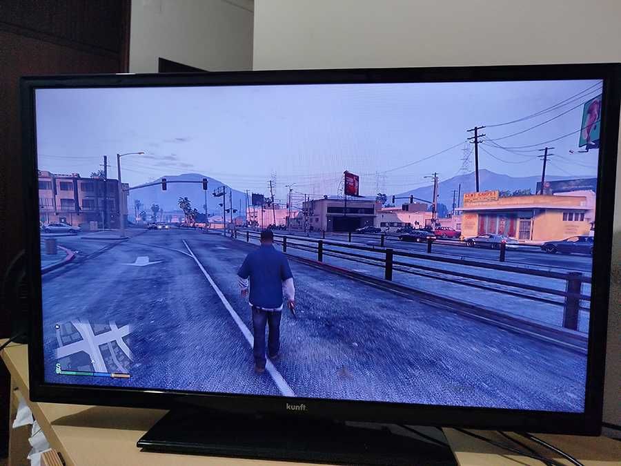 PS4 Slim 500GB Com 23 jogos,2 comandos, excelente estado-Aceito retoma