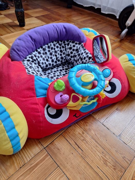 Brinquedo Almofada bebé  sentar