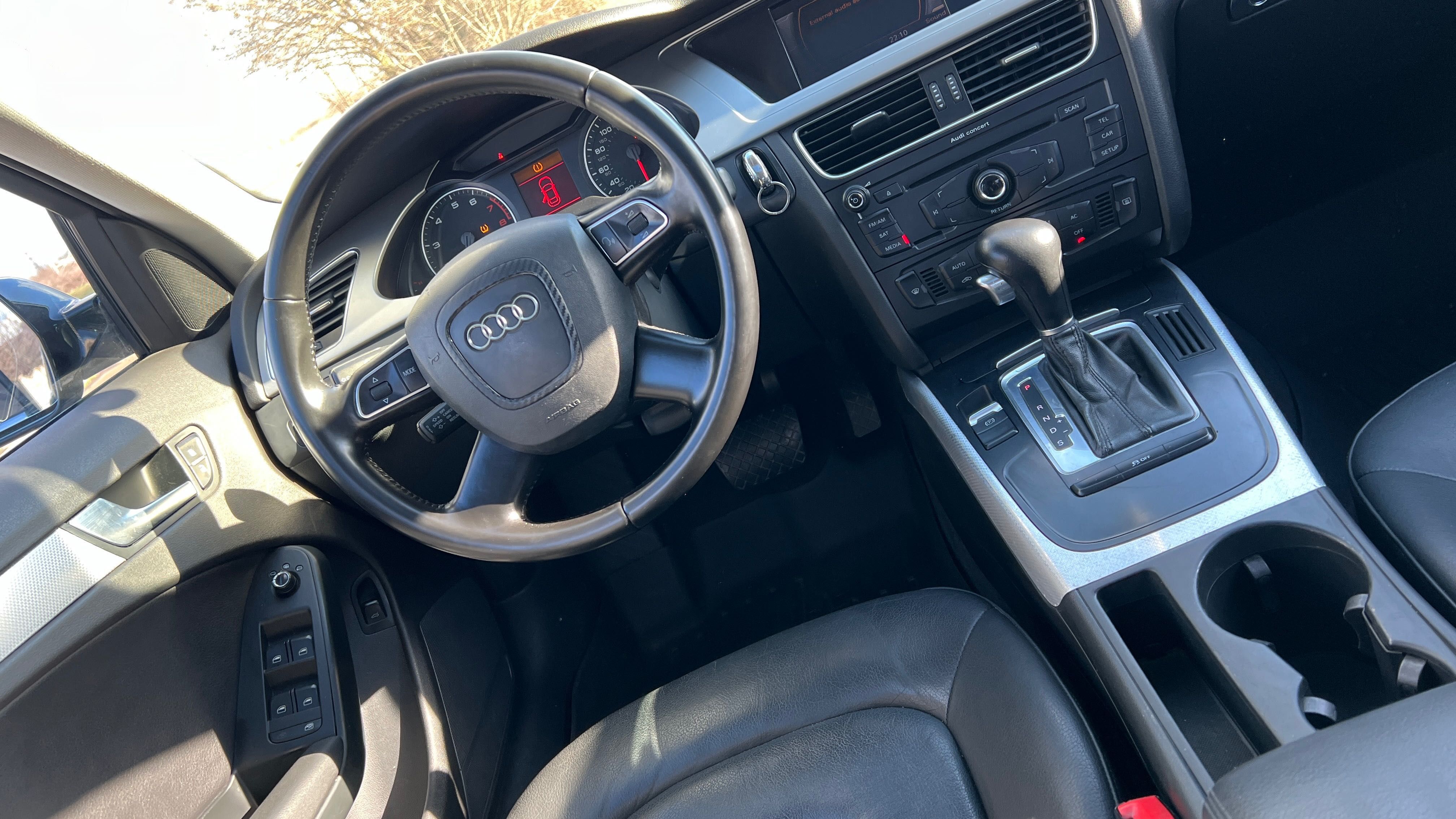 Audi A4 2012 полный привод