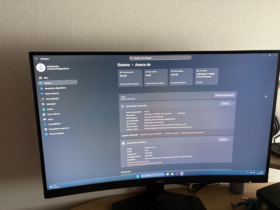 Computador gamer e monitor
