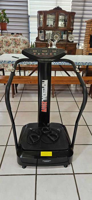 Plataforma vibratória da marca Professional 2000W em óptimas condições