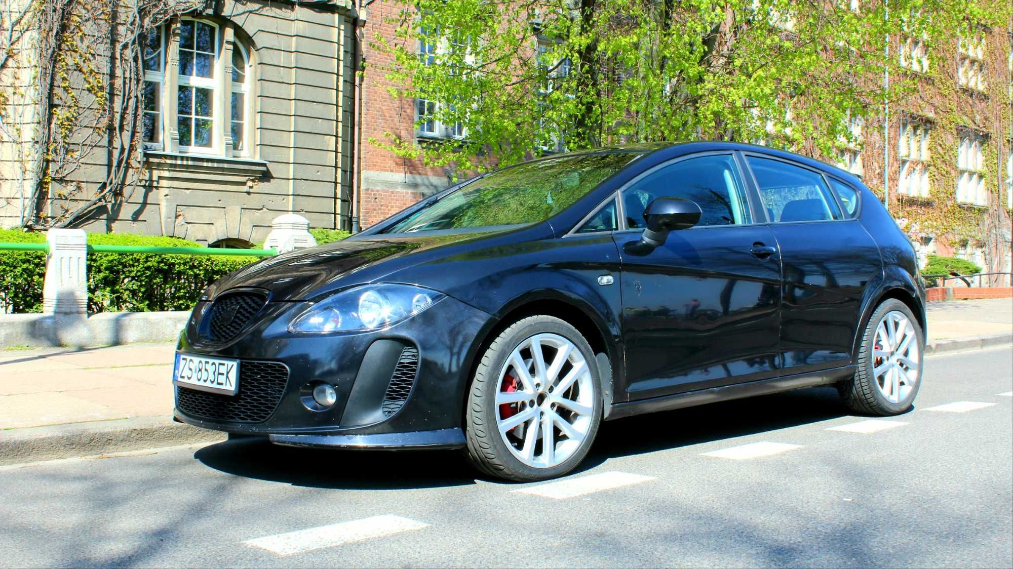 Seat LEON 1P polift ms design 12 lat w jedynch rękach