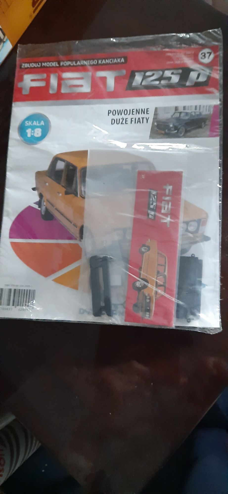 Model do klejenia Fiat 125P nr 37