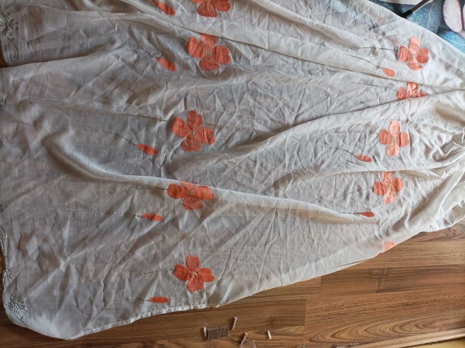 Firanki dziecięce z haftem- kwiatki