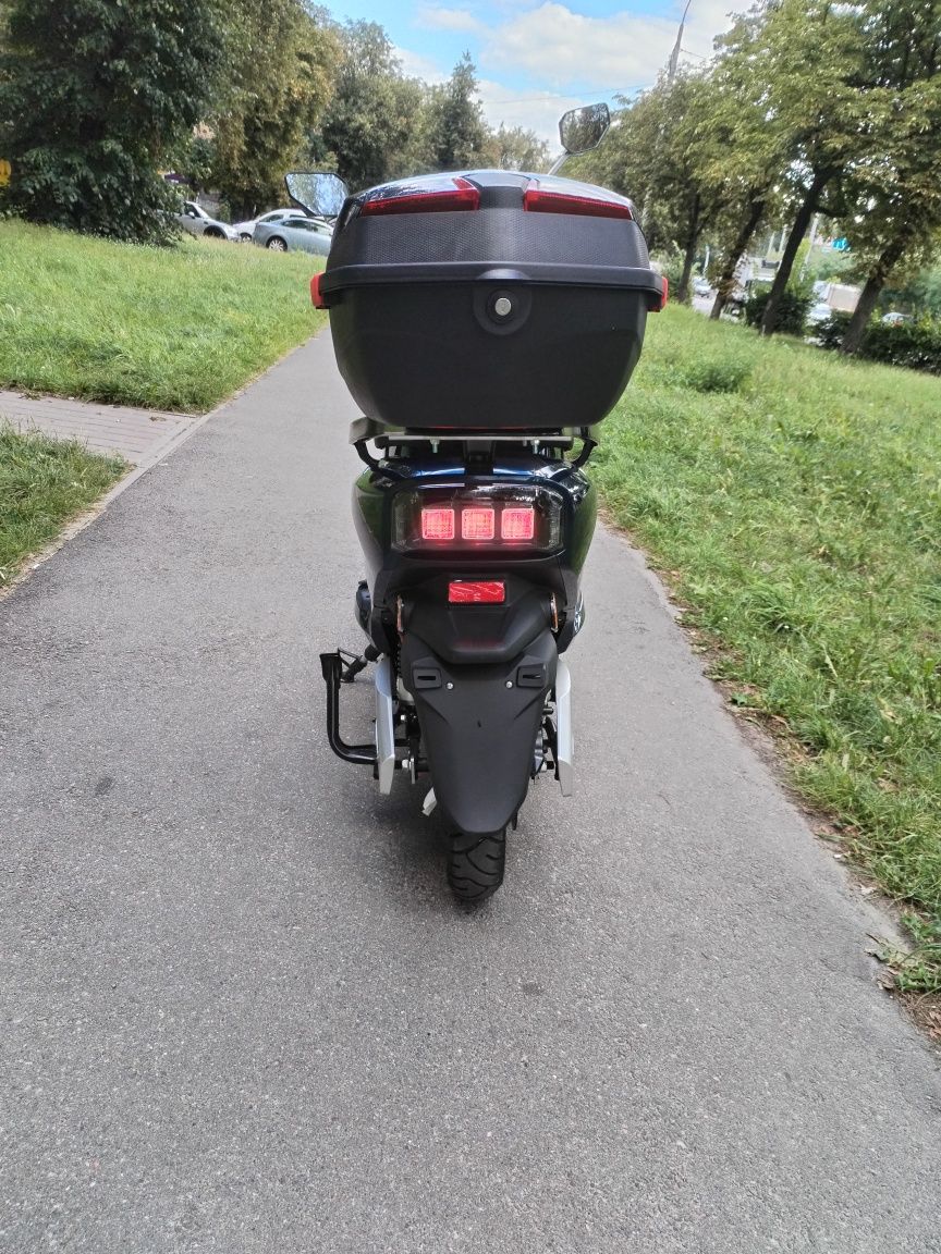 Електроскутер VOLT-MAX 72V 2000W