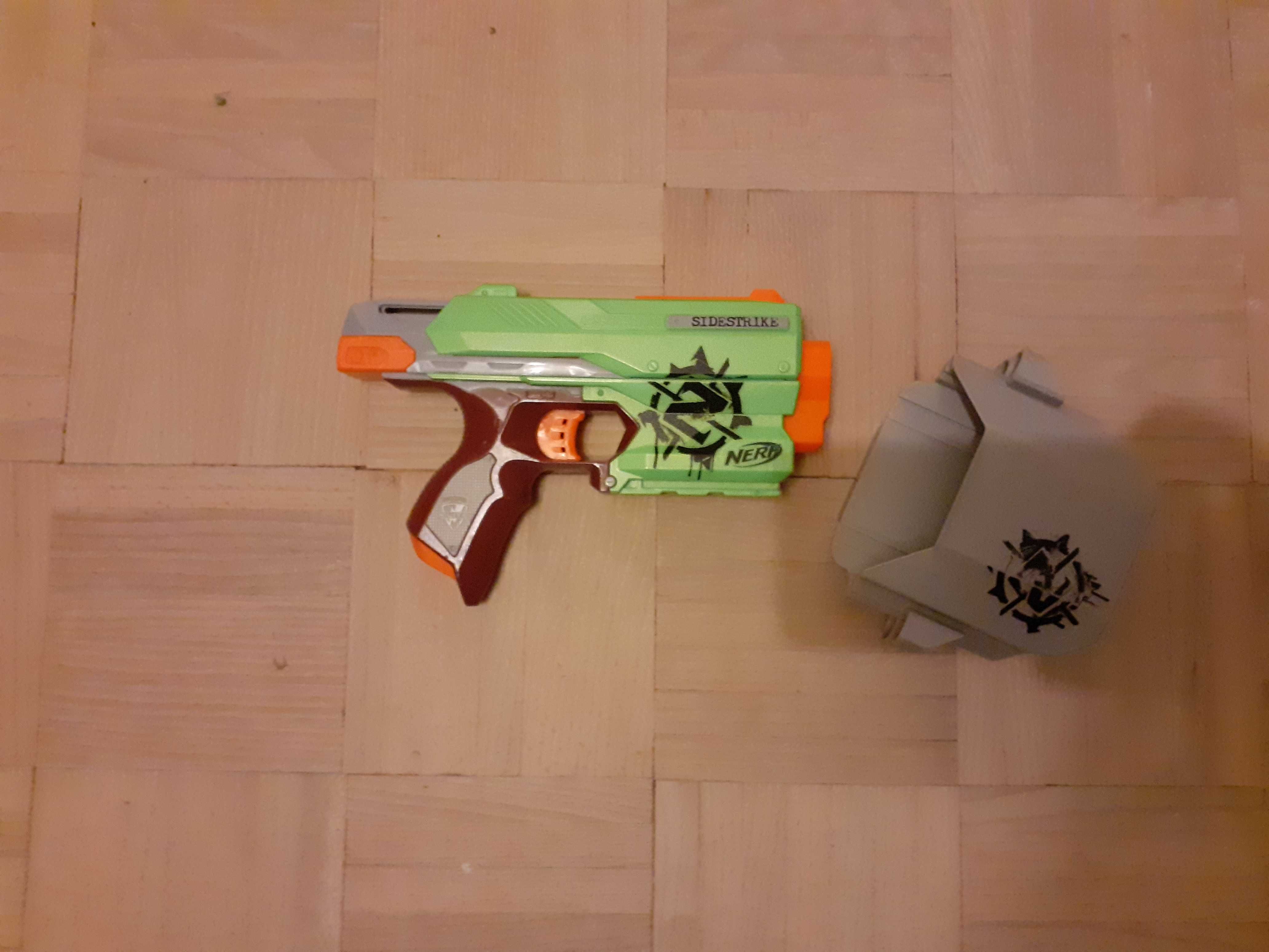 Nerf (6 pistoletów + akcesoria)
