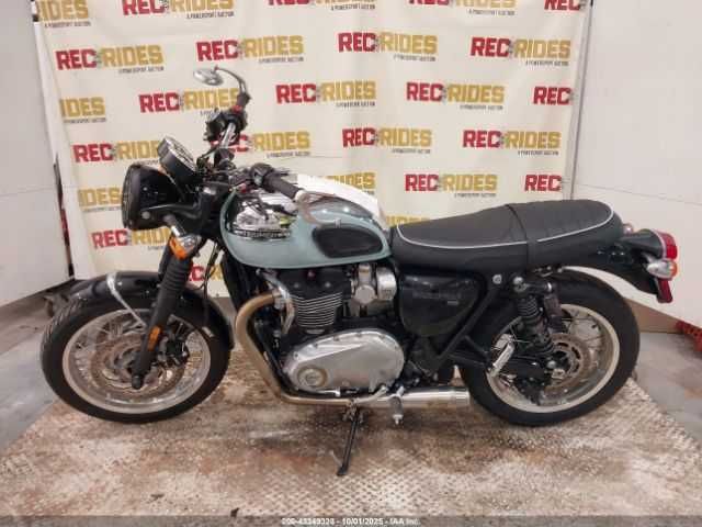 Triumph Motorcycle BONNEVILLE T120/BLACK 2023