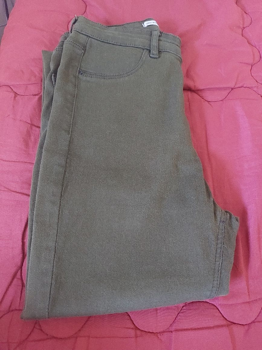 Calças de sra 38 Stradivarius