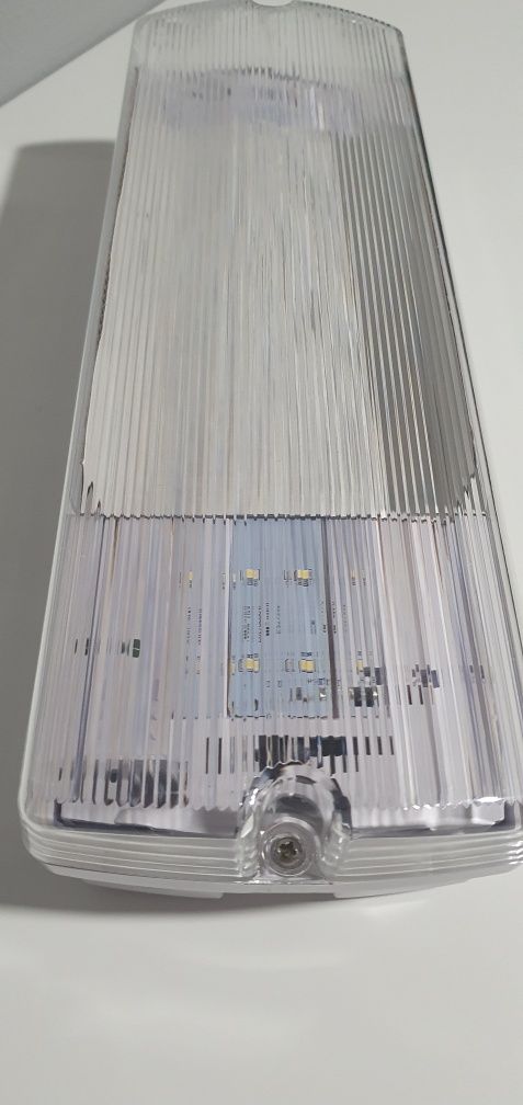 Luz de emergência led (novos)