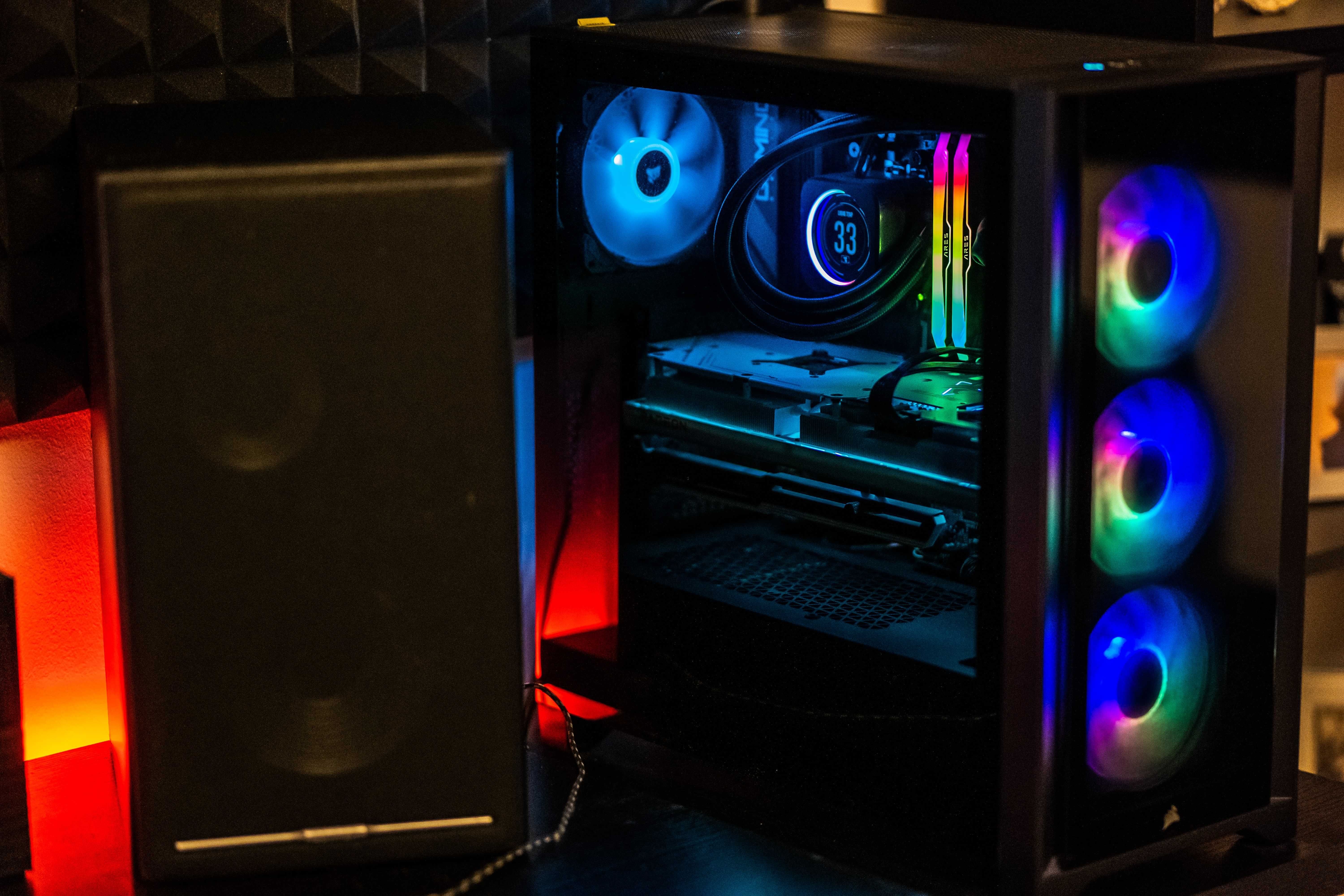 Komputer gamingowy Ryzen 5 7600X, RX 7800 XT,  Ram 32GB DDR5, SSD 1TB,
