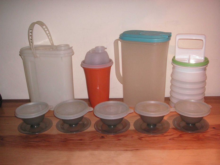 Tupperware - Caixas para Hamburgueres e Jarros