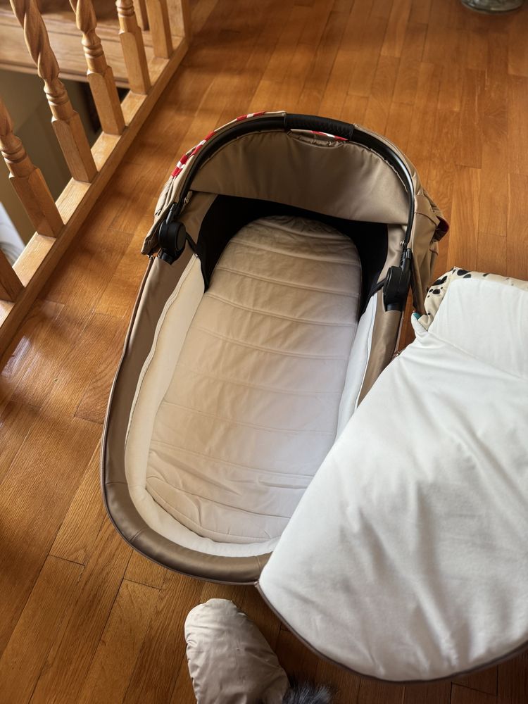 Cybex Priam Rose Gold Karolina Kurkova collection