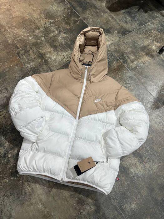 Пуховик Nike Storm-Fit бежевий/куртка найк шторм фіт біло-бежева/nike