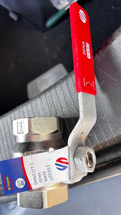 Żeliwne elementy hydrauliczne - mufy, nyple, zawory, pasta