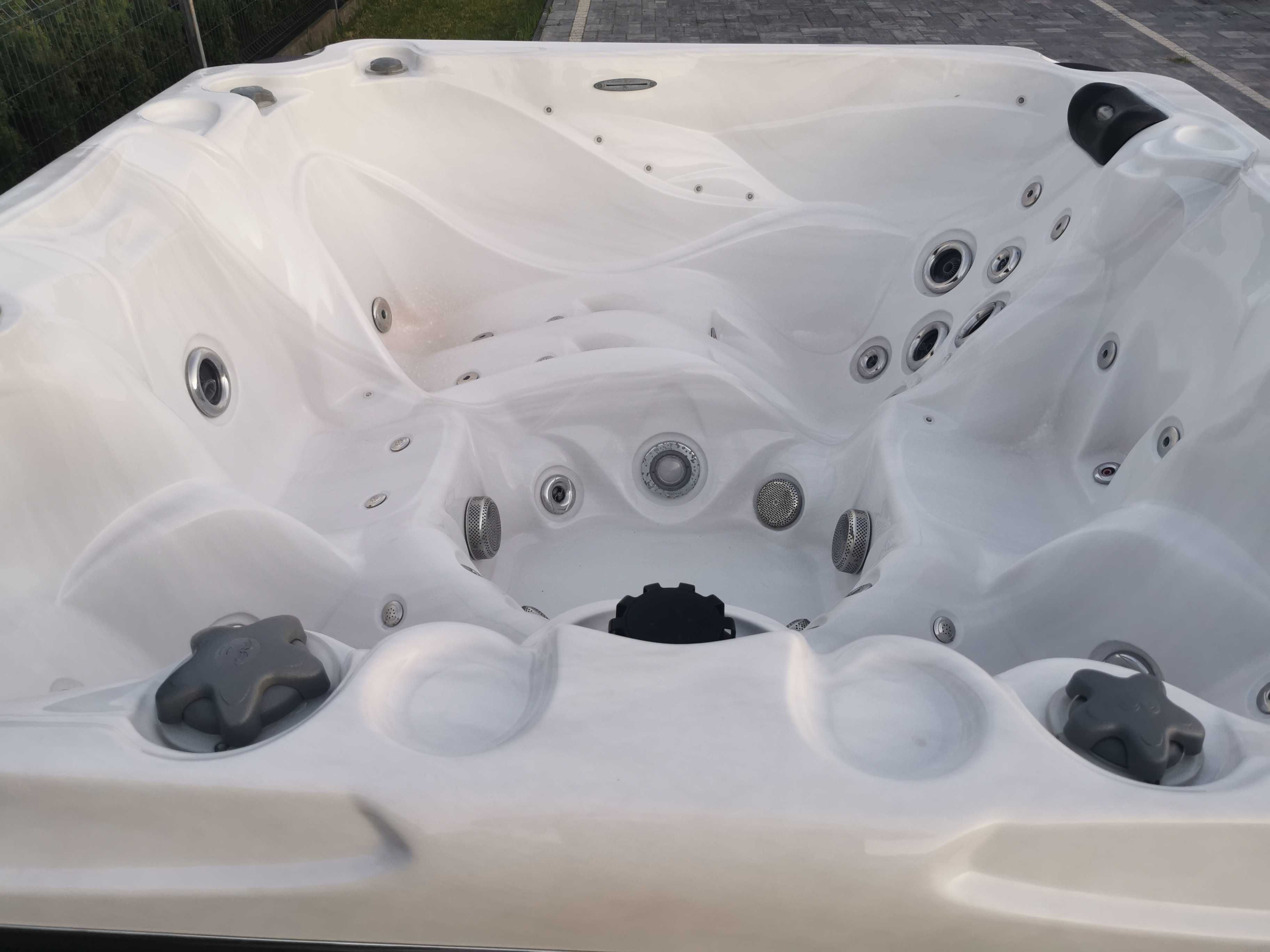 Jacuzzi Elektryczne Balboa Sundance LED Balia Jak Nowe Białe Serwis