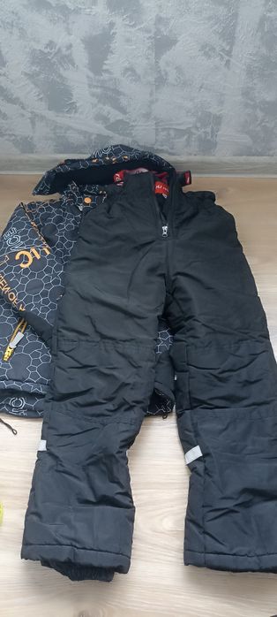 Продам зимовий комплект на хлопчика