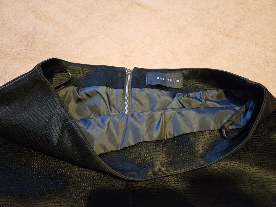 Spódnica MOHITO  r. 38 nowa