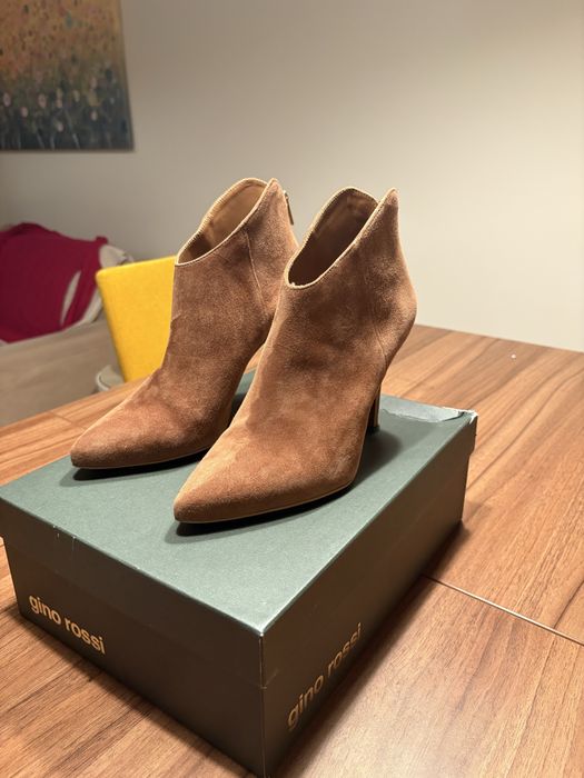Botki damskie Gino Rossi – camel, rozmiar 40