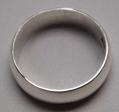 Srebrna gładka półokrągła obrączka  R.12. 6 mm.