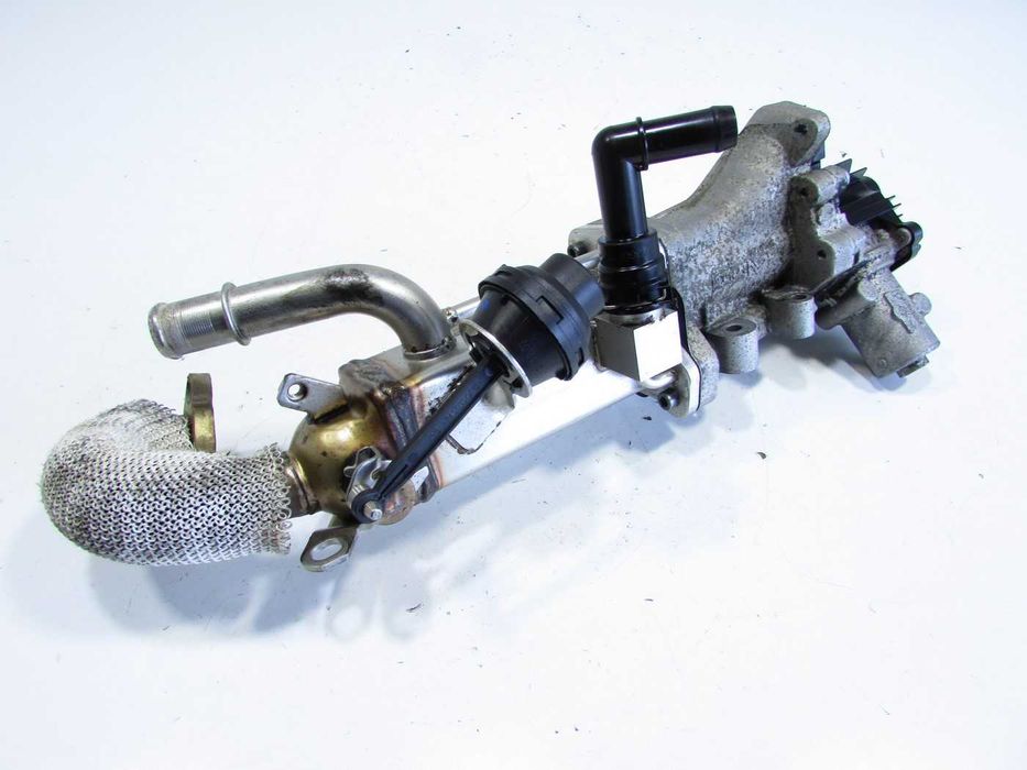 Zawór egr chłodniczka spalin citroen c-crosser peugeot 4007 2.2 hdi