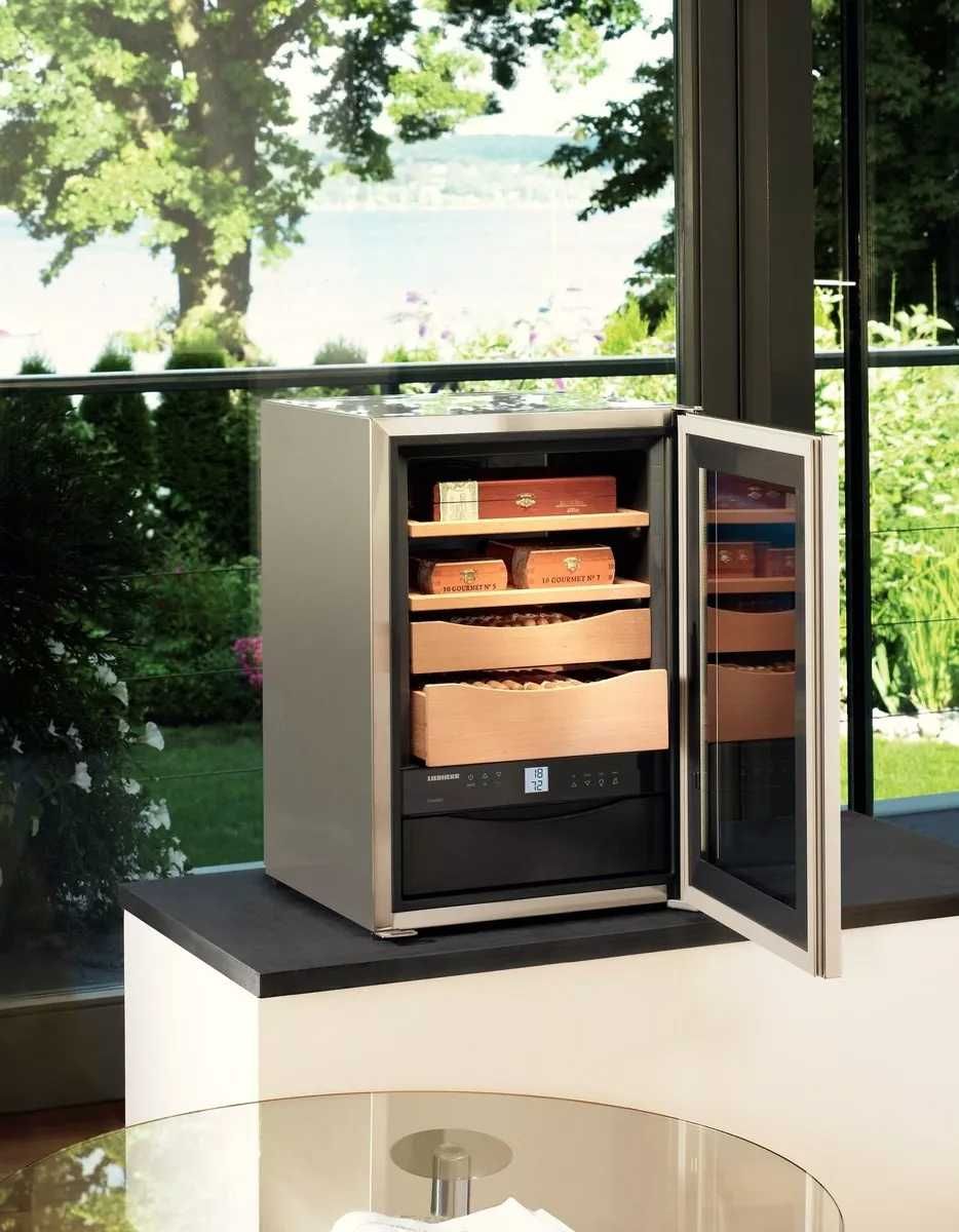 Сигарна шафа "г'юмідор" Liebherr Zkes 453 Humidor.  об'єм: 43 л\ A+++