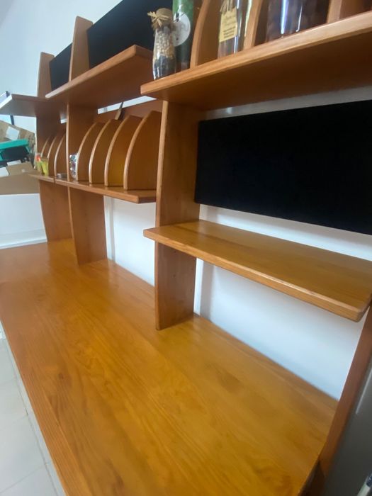 Secretaria em madeira