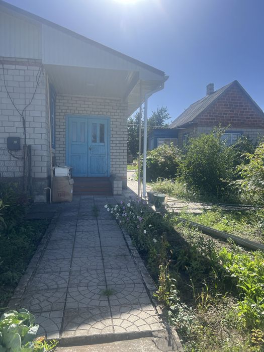 Продам ДОБРОТНИЙ будинок с. Садки  (  3 км  від  м. Кременчук)