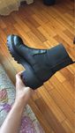Botins / Botas rasos em preto Stradivarius