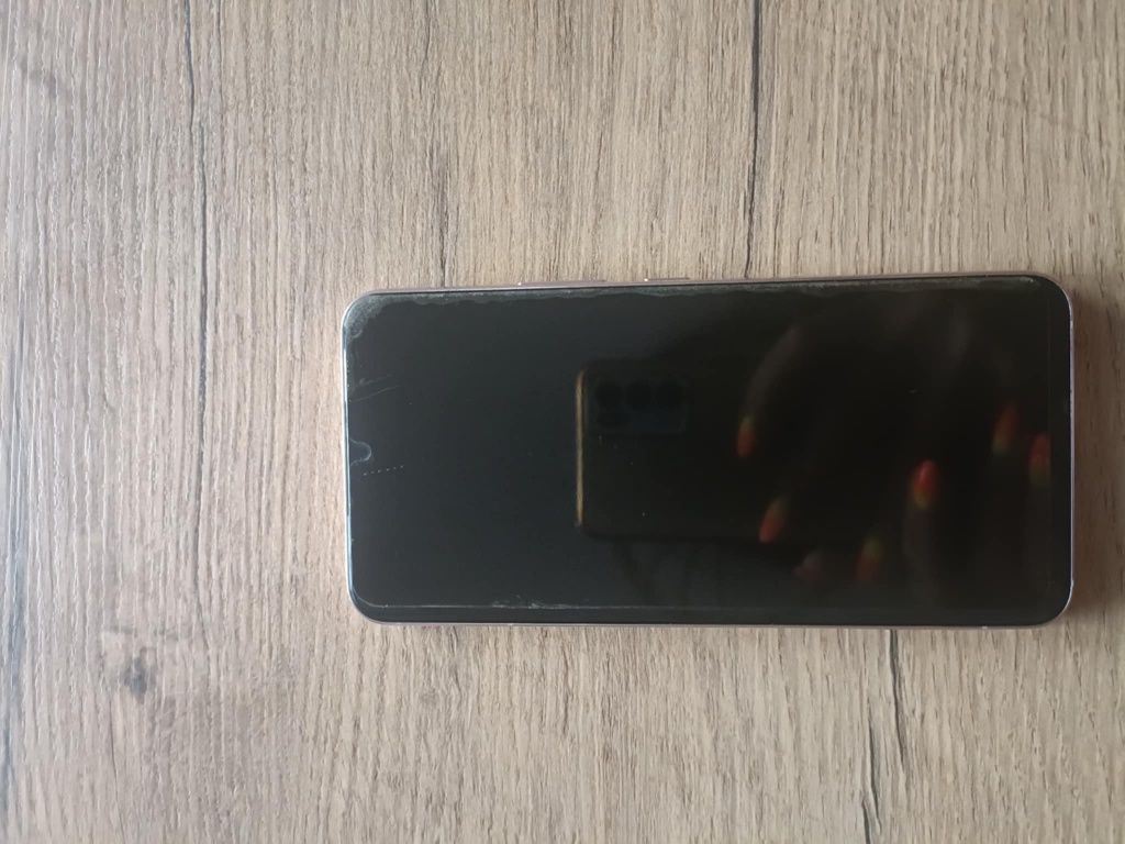 Samsung s22,  polecam