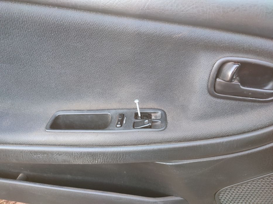 Mazda mx3 1.6 b, automat