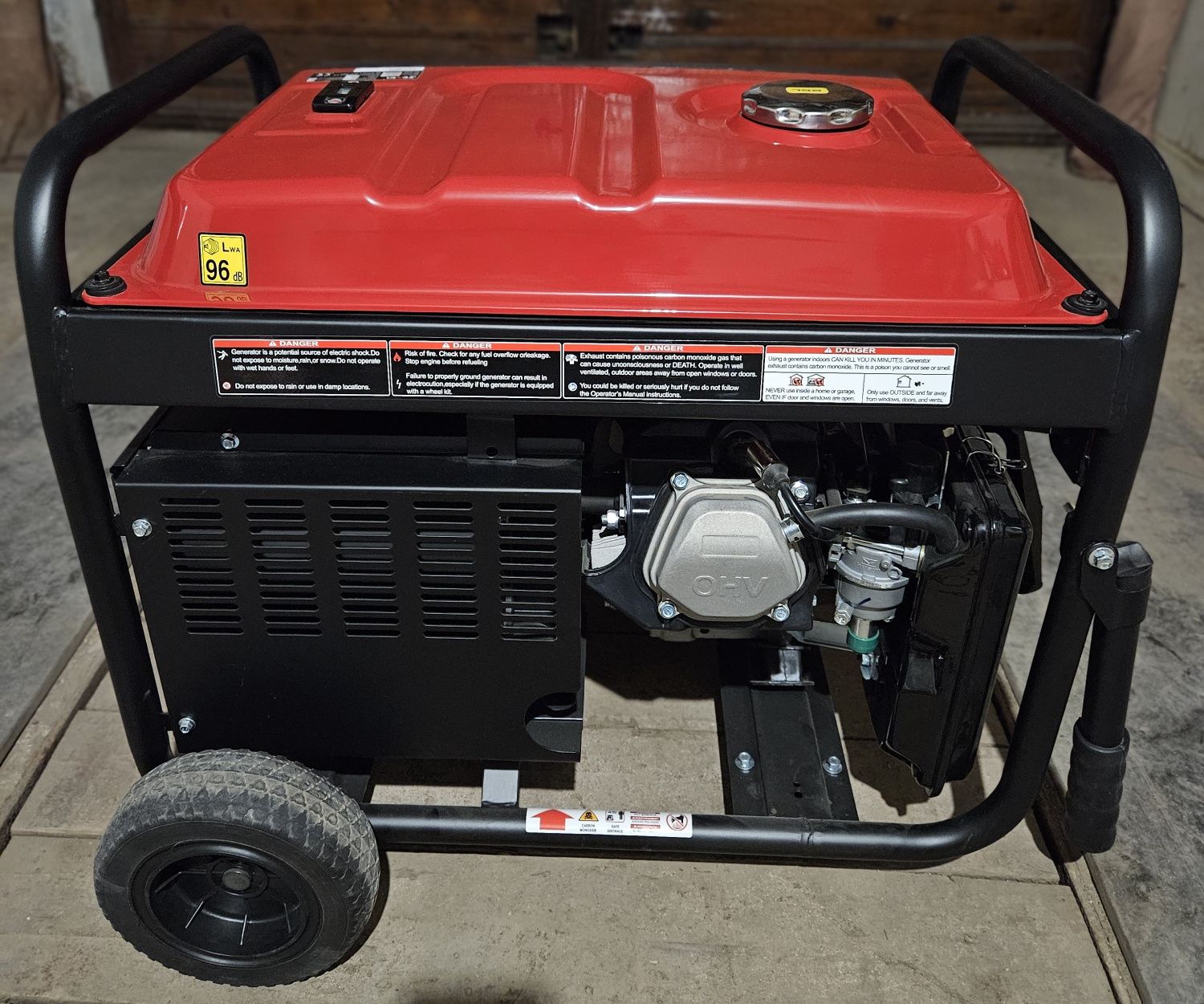 Продам інверторний генератор Senci SC8000TE 6500W