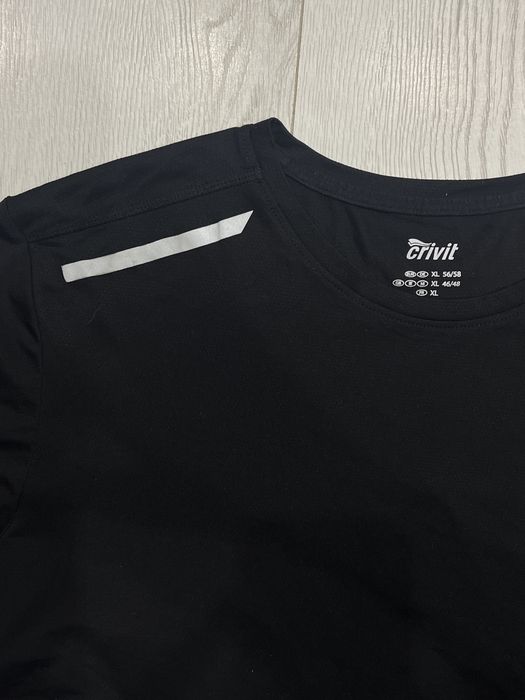 Футболка Crivit чорна