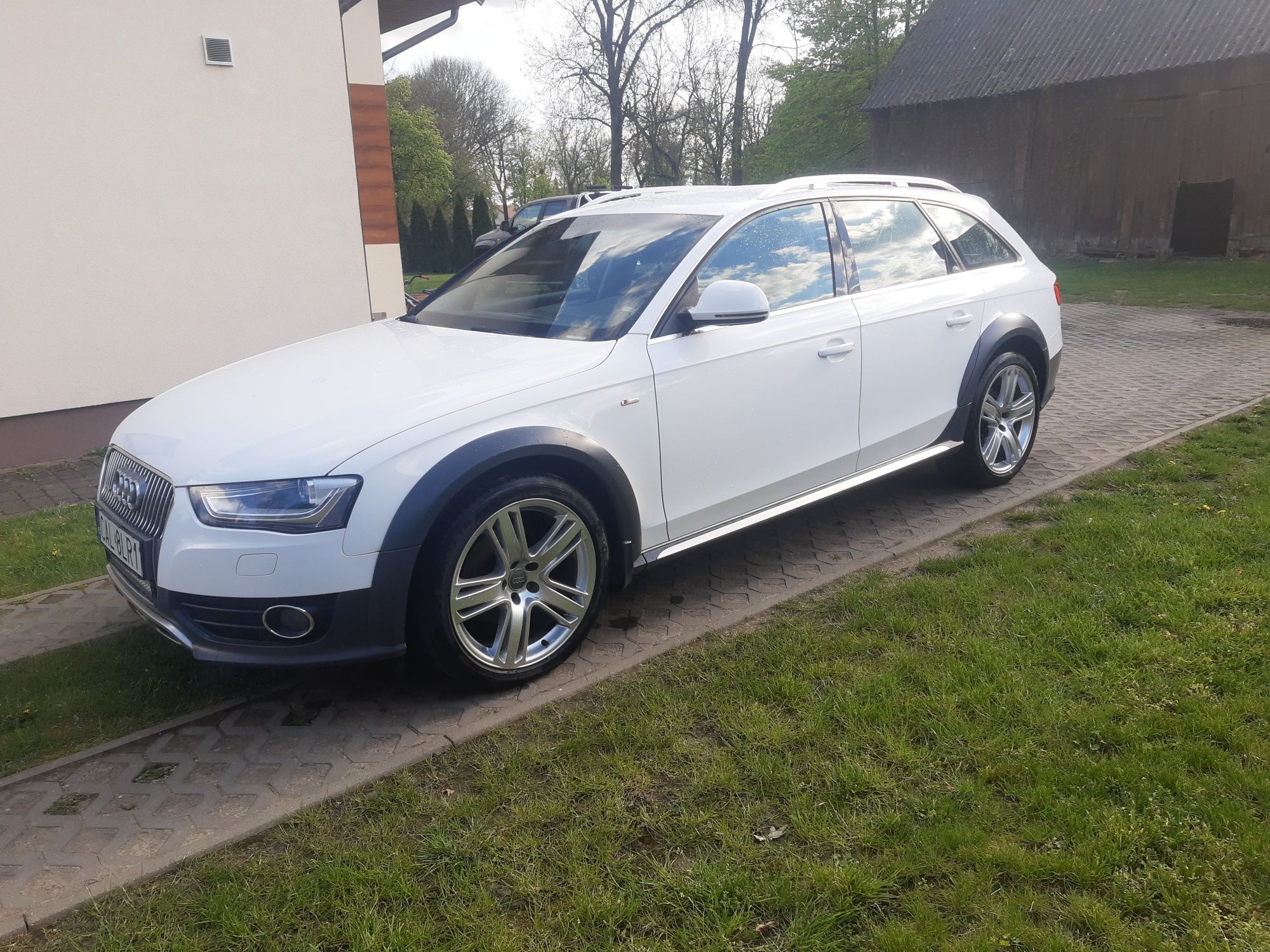 Audi A4 b8 allroad 2.0 TDI 177KM