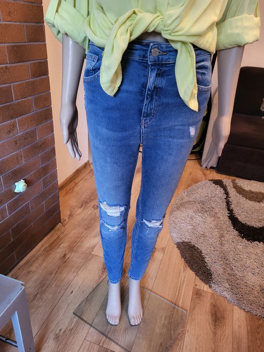 Jeansy spodnie skinny z przetarciami dziurami rozdarciami i wysokim st