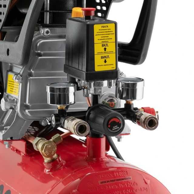Компресор 24 л, 1.2 кВт, 220 В, 8 атм, 205 л/хв. INTERTOOL PT-0020.