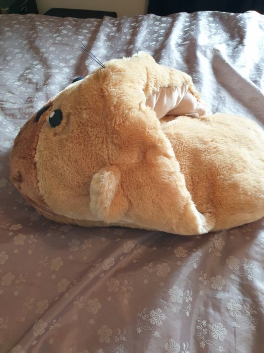 Descansa pés em pêlo Benetton