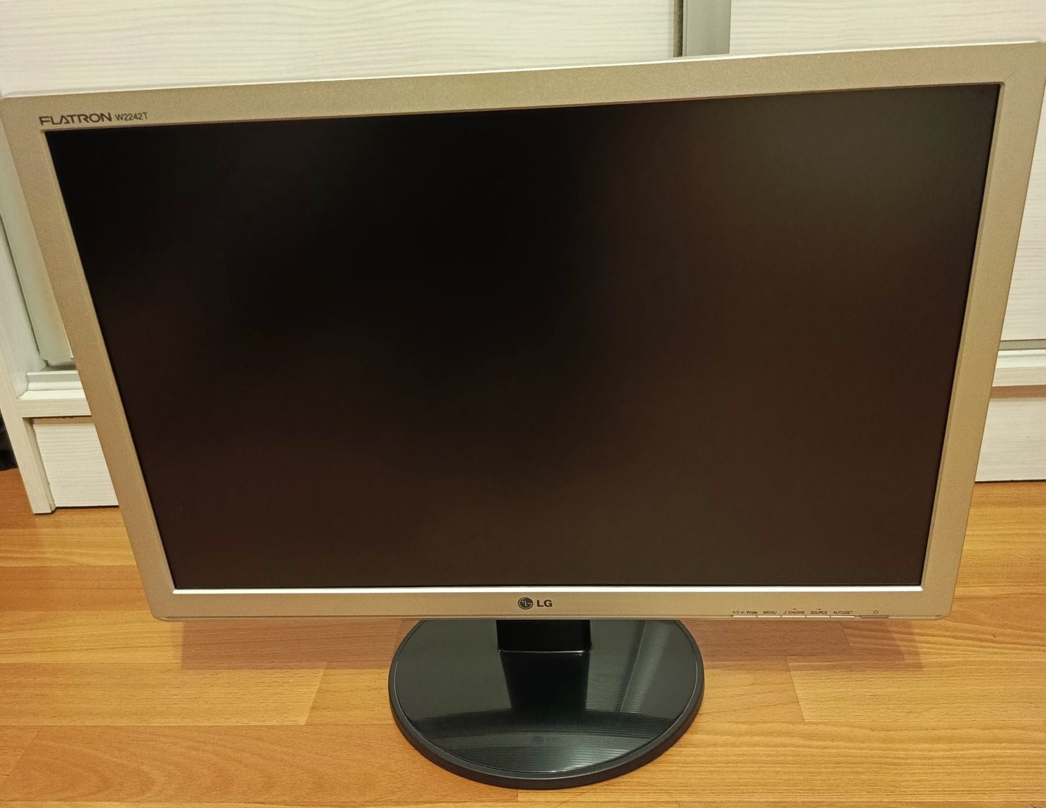 Monitor LG Flatron 22 cale