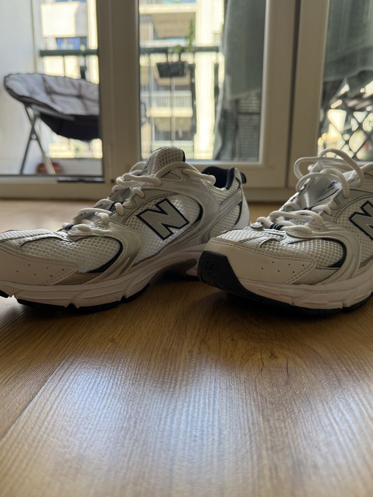 Ténis New Balance 530 - novos e orginais em azul e branco - 40.5