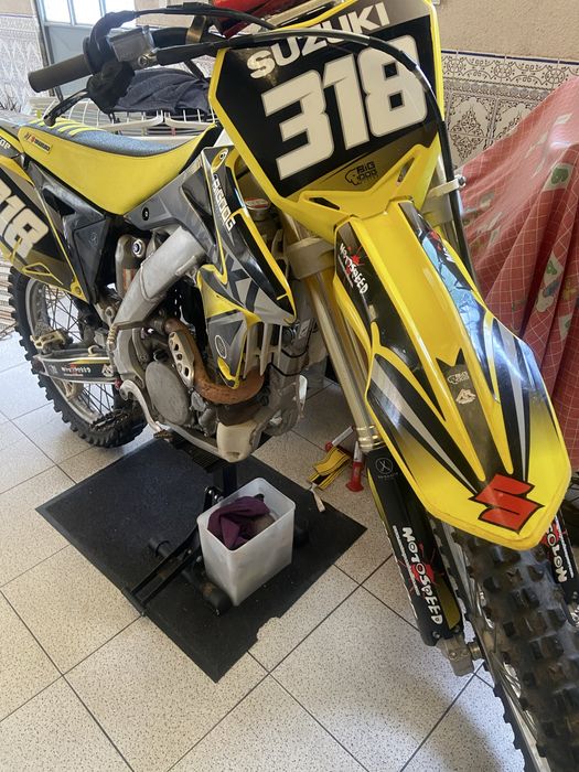 Suzuki rmz 250