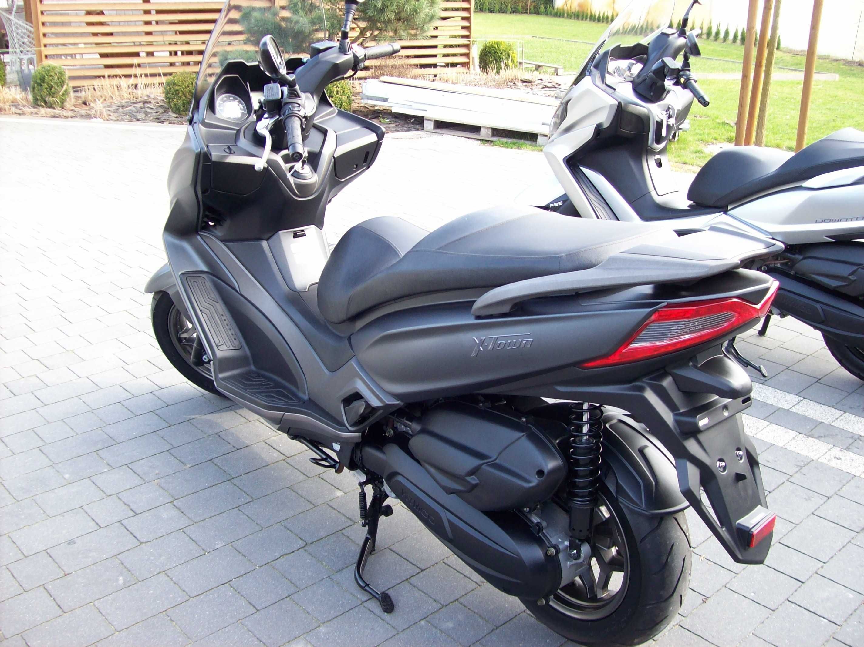 Kymco X-town jak Downtown 125 CBS full led